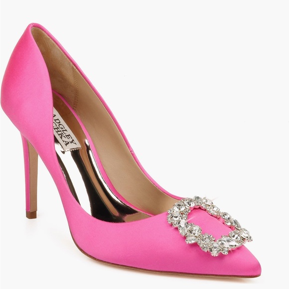 Badgley Mischka Cher Crystal Embellished Brooch Satin Pump Heels in Hot Pink - Picture 4 of 11